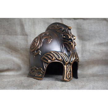 Гномий шлем с птицей / dwarf helmet bird