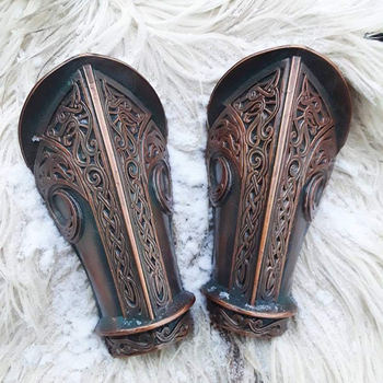 Гномьи наручи / Dwarven bracers