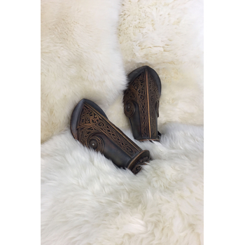 Гномьи наручи / Dwarven bracers