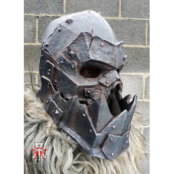 Шлем орка с челестью / Orc Helmet With Jaw